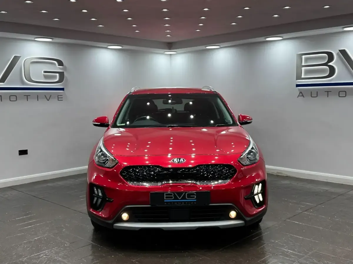 Second-hand Kia Niro 141 CP (103 kW) 2020 Roșu SUV