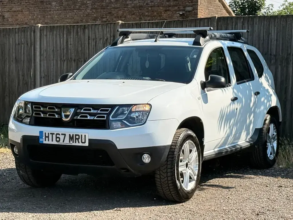 Used Dacia Duster 2018 White SUV