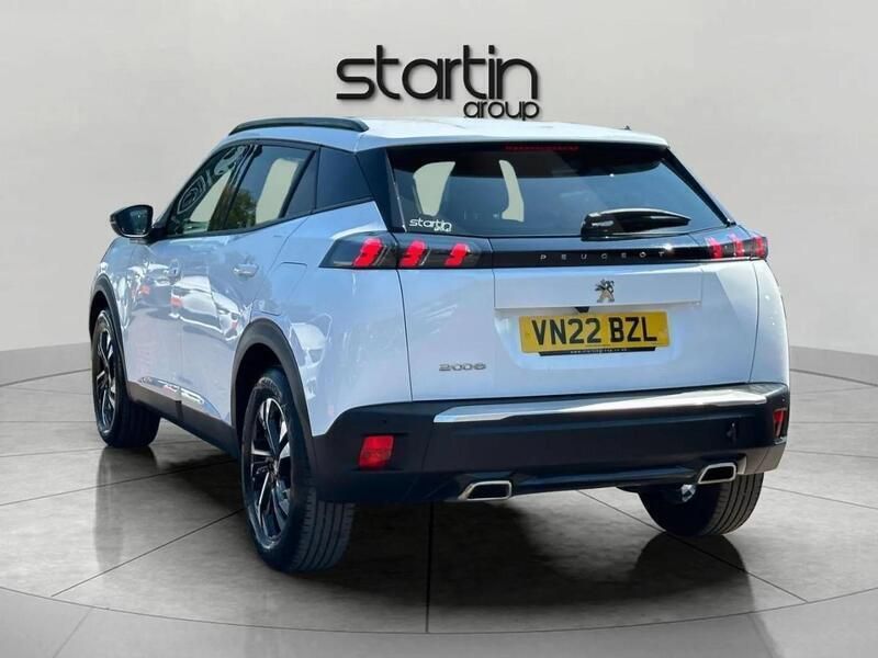 White Used 2022 Peugeot 2008 Allure Premium SUV | £17,450 (Fair price) - Image 1/4