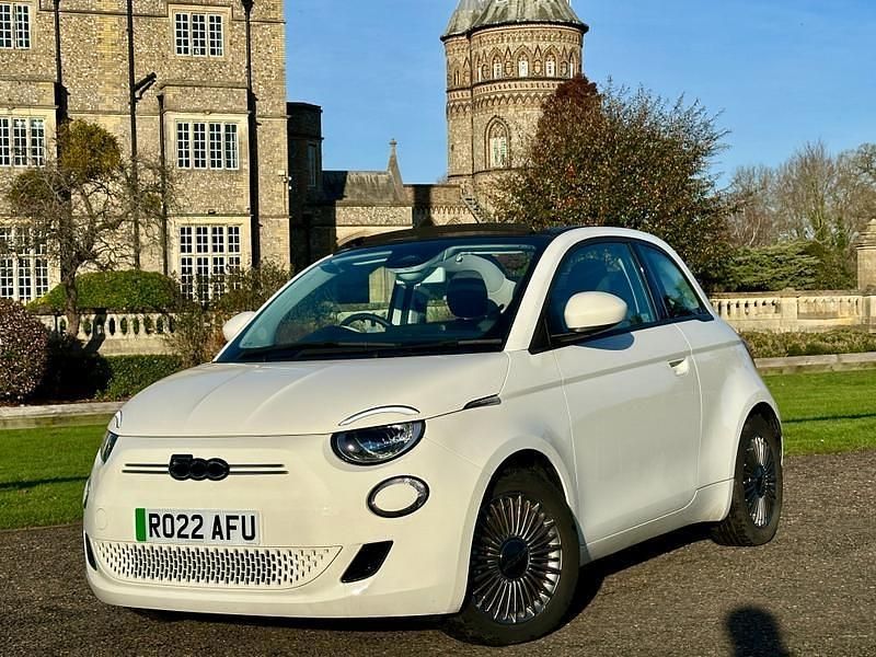 White Used 2022 Fiat 500e Icon Cabriolet | £13,995 (Fair price) - Image 1/3