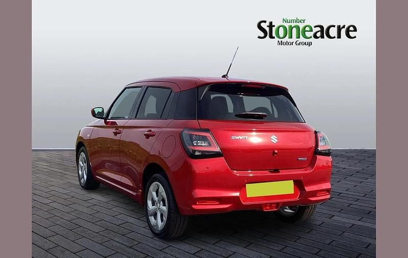 Used Suzuki Swift 80 HP (58 kW) 2025 Red Hatchback