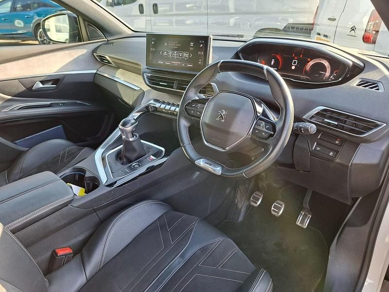 Used Peugeot 3008 GTi 129 HP (94 kW) 2021 White SUV