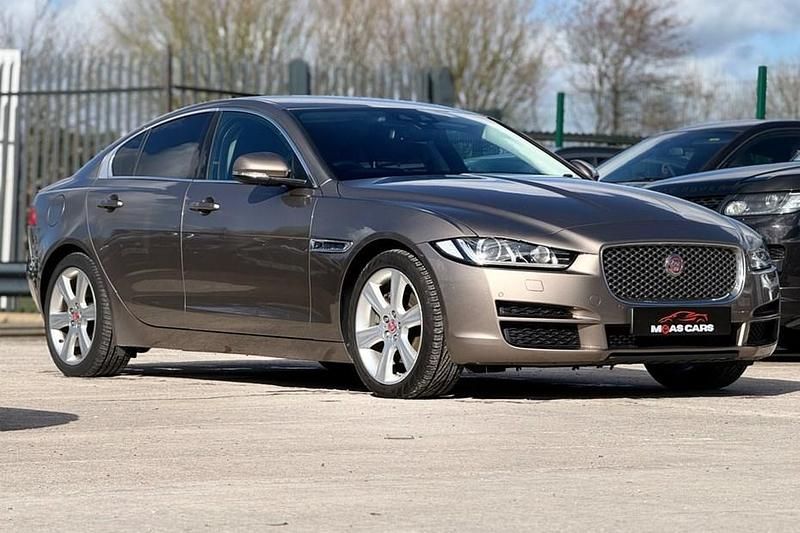 Used Jaguar XE Portfolio 180 HP (132 kW) 2017 Bronze Sedan