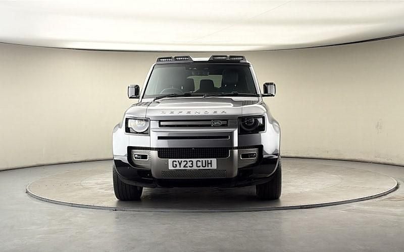 Usado Land Rover Defender HSE Dynamic 300 CV (220 kW) 2023 Gris SUV