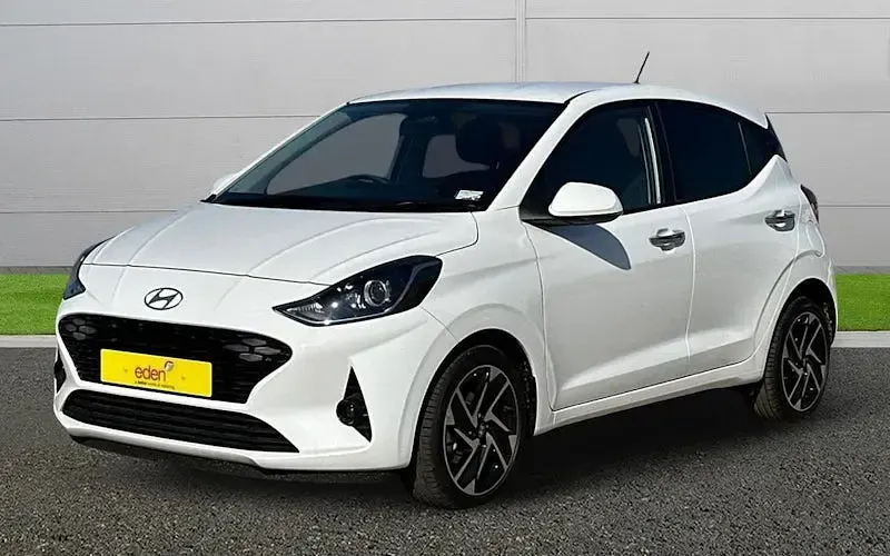 New Hyundai i10 Premium 79 HP (58 kW) 2026 White Hatchback