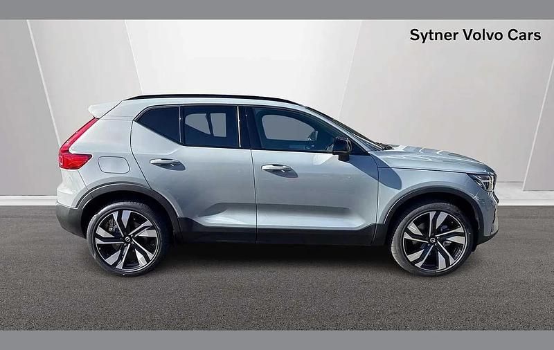 New Volvo XC40 Plus 161 HP (118 kW) 2026 Grey SUV