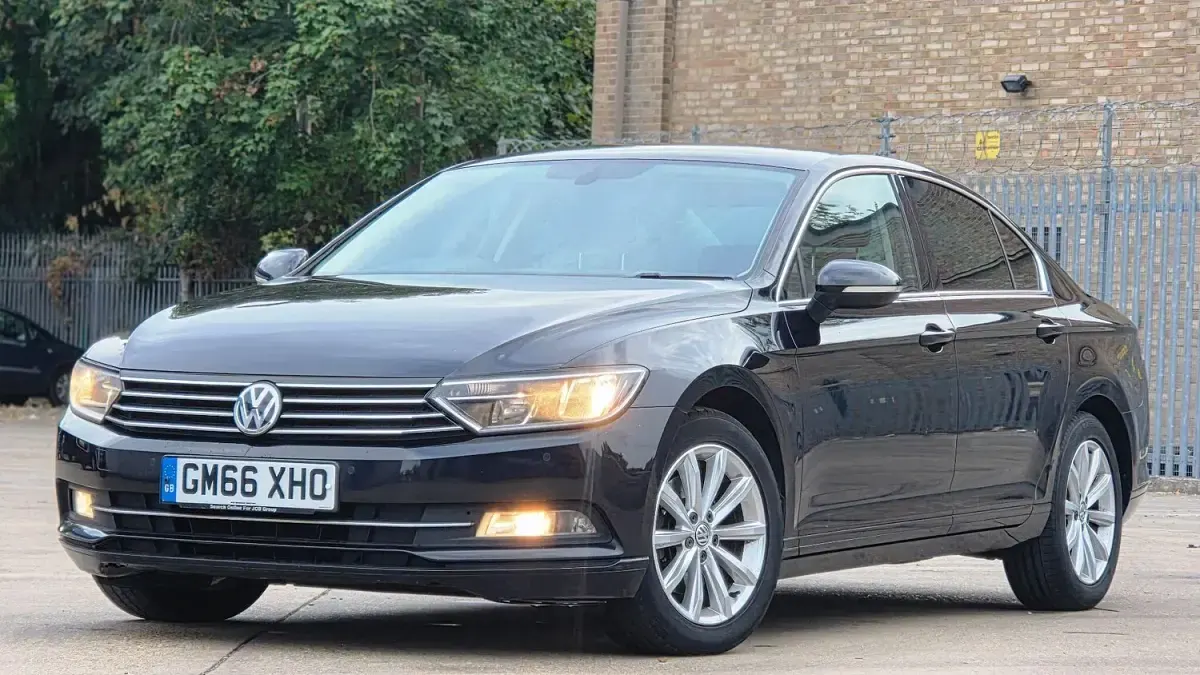 Used VW Passat Business 118 HP (86 kW) 2017 Black Sedan