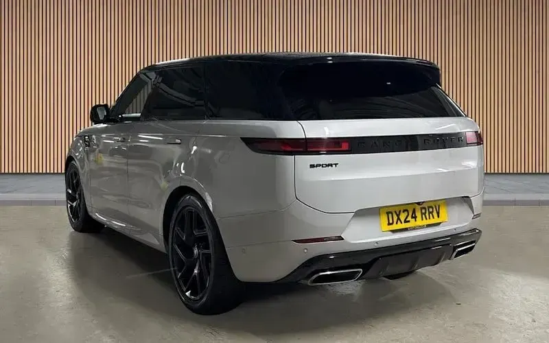 Used Land Rover Range Rover Sport SE Dynamic 400 HP (294 kW) 2023 Borasco grey SUV