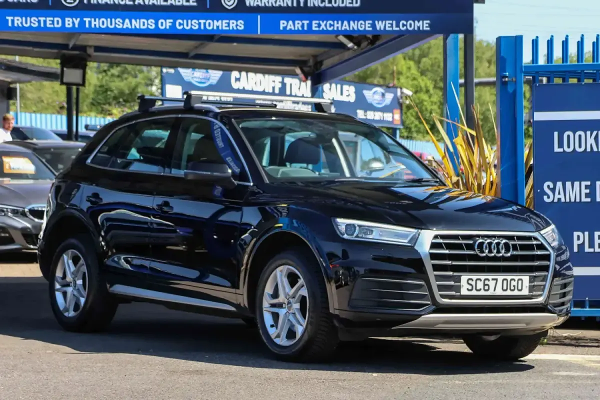 Used Audi Q5 Advanced 190 HP (139 kW) 2018 Black SUV