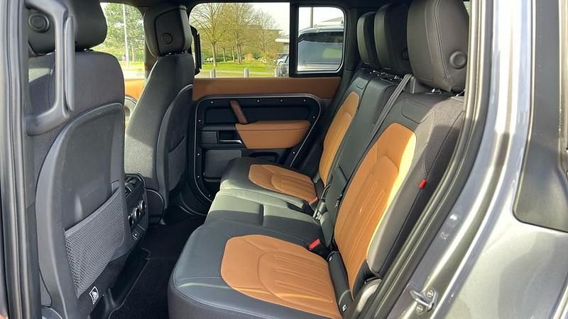 Used Land Rover Defender 296 HP (217 kW) 2023 Grey SUV