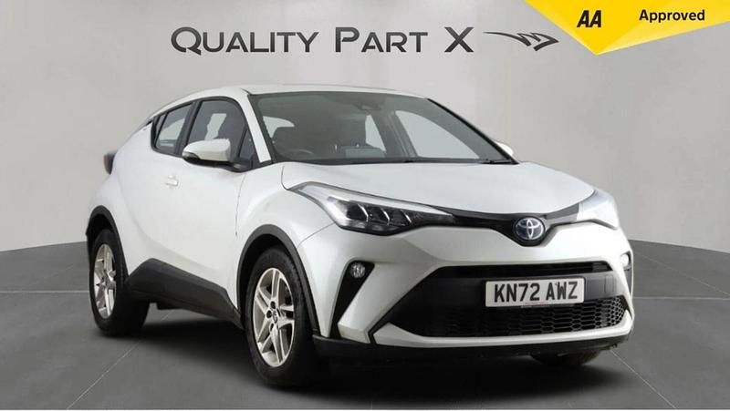 Used Toyota C-HR 122 HP (89 kW) 2022 White SUV