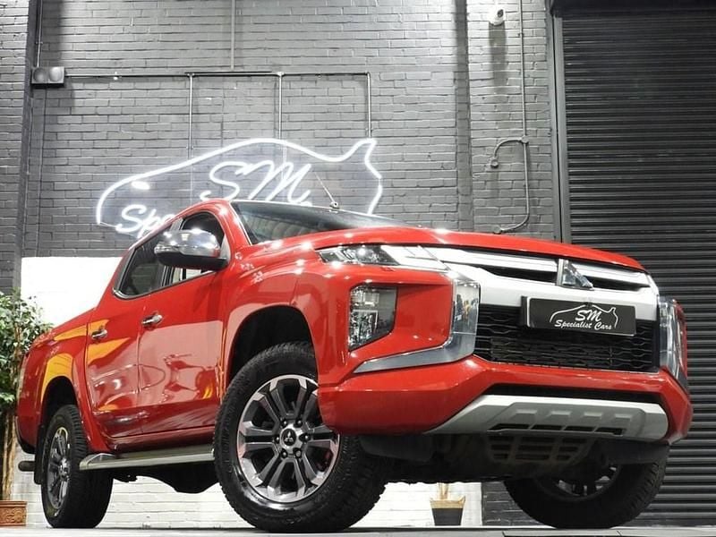 Red Used 2020 Mitsubishi L200 Warrior Pickup | £11,290 (Super price) - Image 1/3