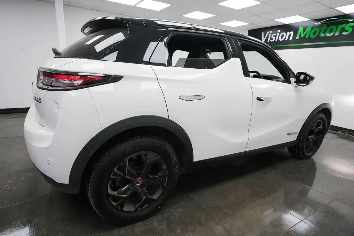 Used DS Automobiles DS3 Crossback E-Tense Performance 100 kW (136 HP) 2021 White SUV