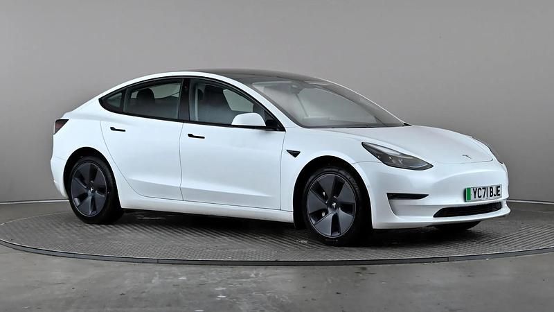 White Used 2021 Tesla Model 3 Long Range AWD Sedan | £18,588 (A bit pricey) - Image 1/3