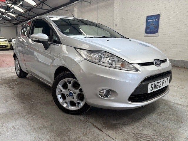Silver Used 2012 Ford Fiesta Zetec Hatchback | £3,990 (Fair price) - Image 1/4