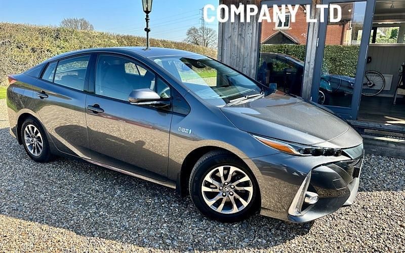 Used Toyota Prius Business Edition 122 HP (89 kW) 2020 Decuma grey Hatchback
