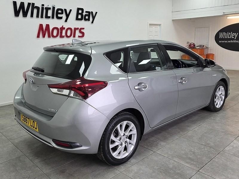 Used Toyota Auris Hybrid 2018 Grey Hatchback