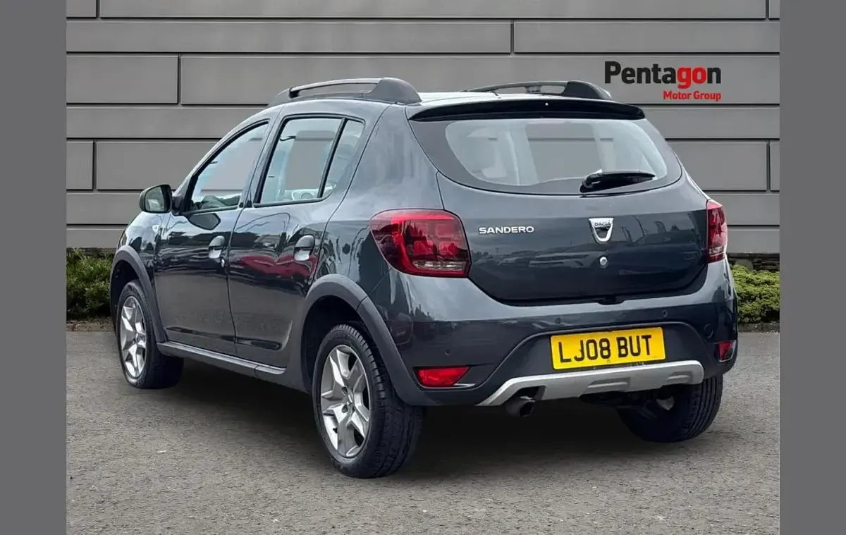 Used Dacia Sandero Comfort 90 HP (66 kW) 2019 Grey Hatchback