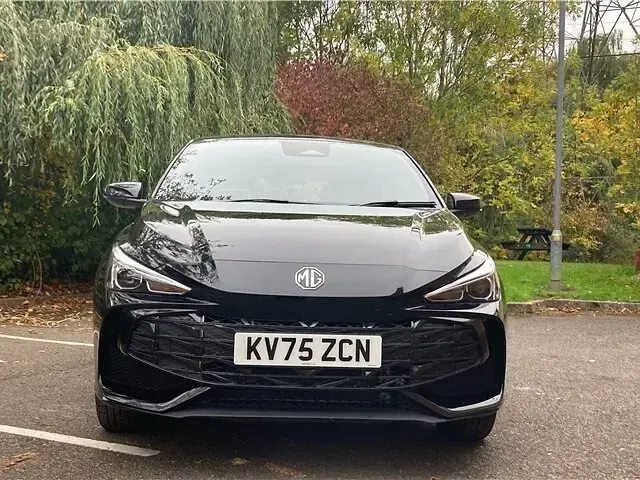 Used MG MG3 SE 116 HP (85 kW) 2025 Metallic  black pearl Hatchback