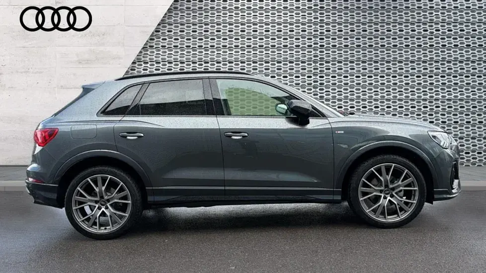 Used Audi Q3 Black Edition 150 HP (110 kW) 2025 Grey SUV