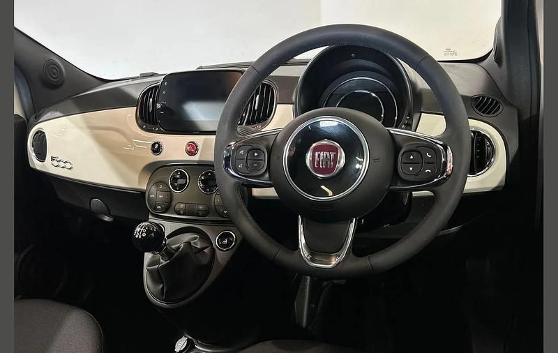 Used Fiat 500 70 HP (51 kW) 2024 White Hatchback