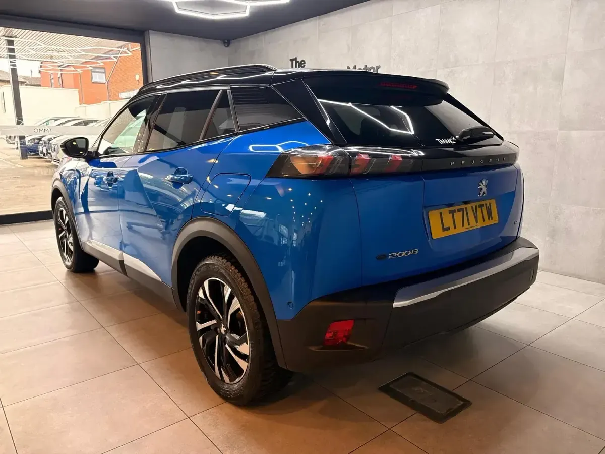 Used Peugeot e-2008 GT 50 kW (68 HP) 2021 Blue SUV