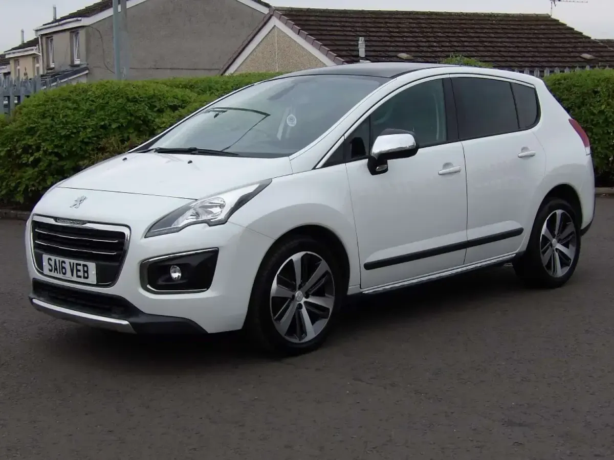 Used Peugeot 3008 Allure 130 HP (95 kW) 2016 White SUV