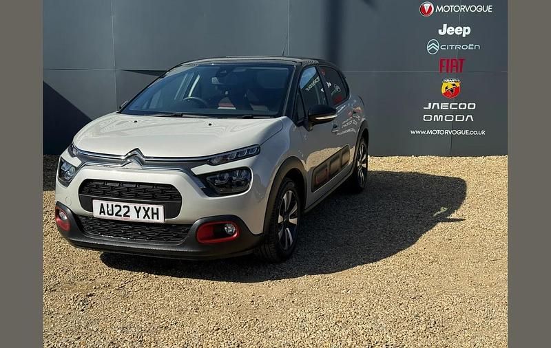 Used Citroën C3 PureTech 81 HP (59 kW) 2022 Beige Hatchback