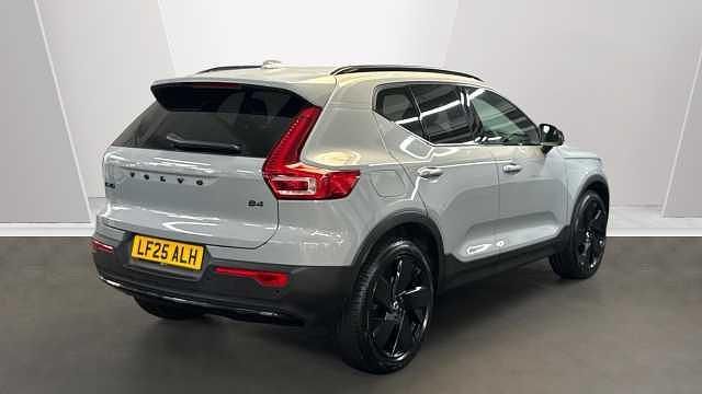 Used Volvo XC40 Plus 194 HP (142 kW) 2026 SUV