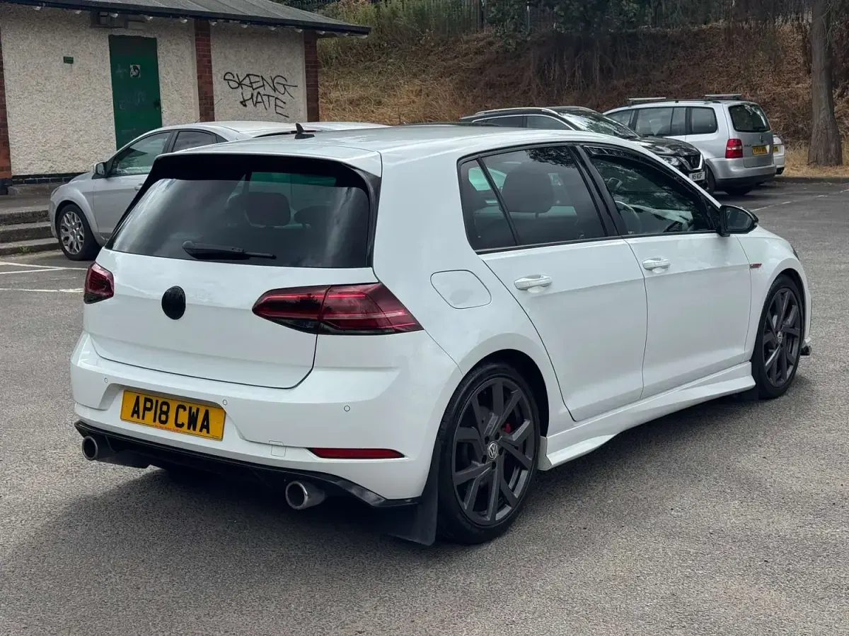 Used VW Golf VII GTI 245 HP (180 kW) 2018 White Hatchback