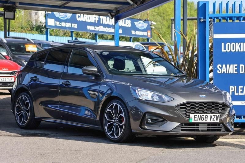 Używany Ford Focus ST-Line X 120 KM (88 kW) 2019 Szary Hatchback