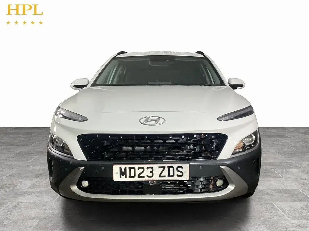 Used Hyundai Kona Premium 141 HP (103 kW) 2023 White SUV