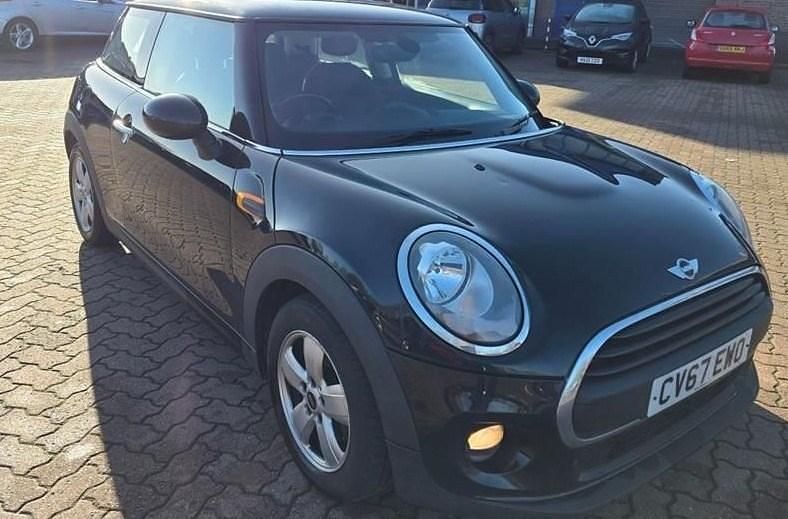Used Mini ONE Hatch 2017 Midnight black Hatchback