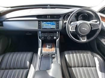 Second-hand Jaguar XF Portfolio 2018 Gri Break
