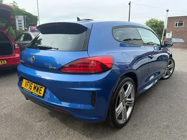 Used VW Scirocco R-line 180 HP (132 kW) 2016 Blue Coupe