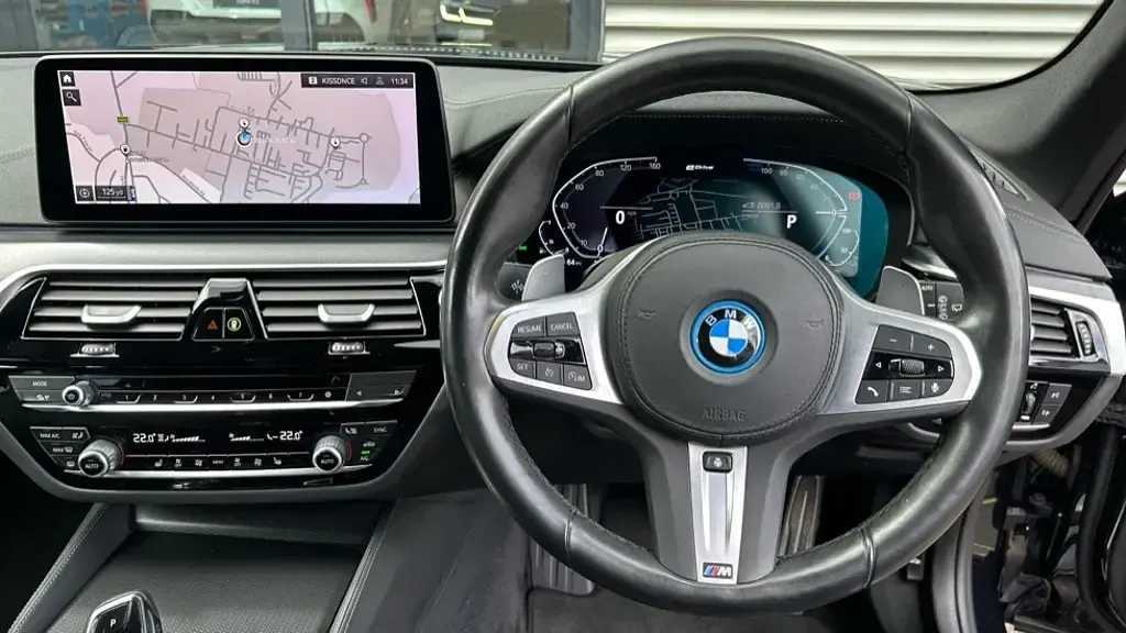 Used BMW 530e M Sport 288 HP (211 kW) 2022 Black Estate