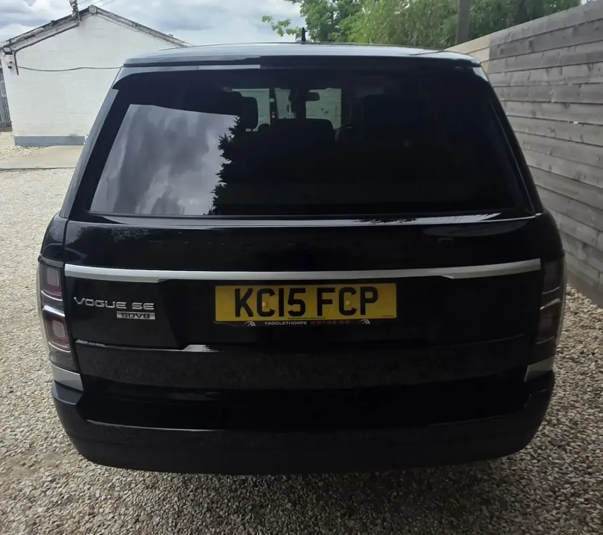 Used Land Rover Range Rover Vogue SE 339 HP (249 kW) 2015 Black SUV