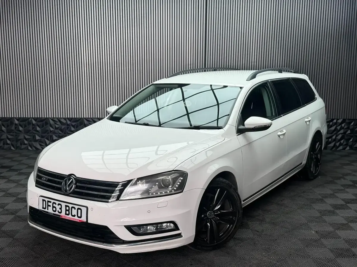 Used VW Passat R-line 2014 White Estate