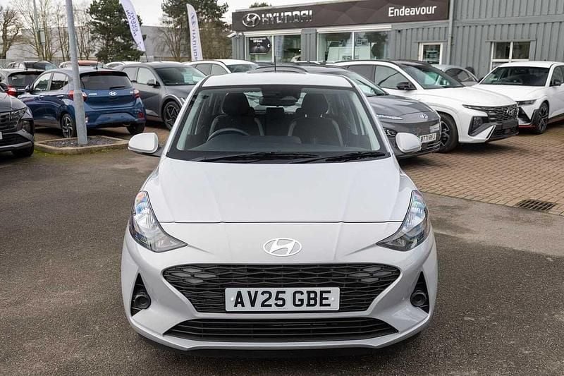 New Hyundai i10 Advanced 63 HP (46 kW) 2025 Grey Hatchback