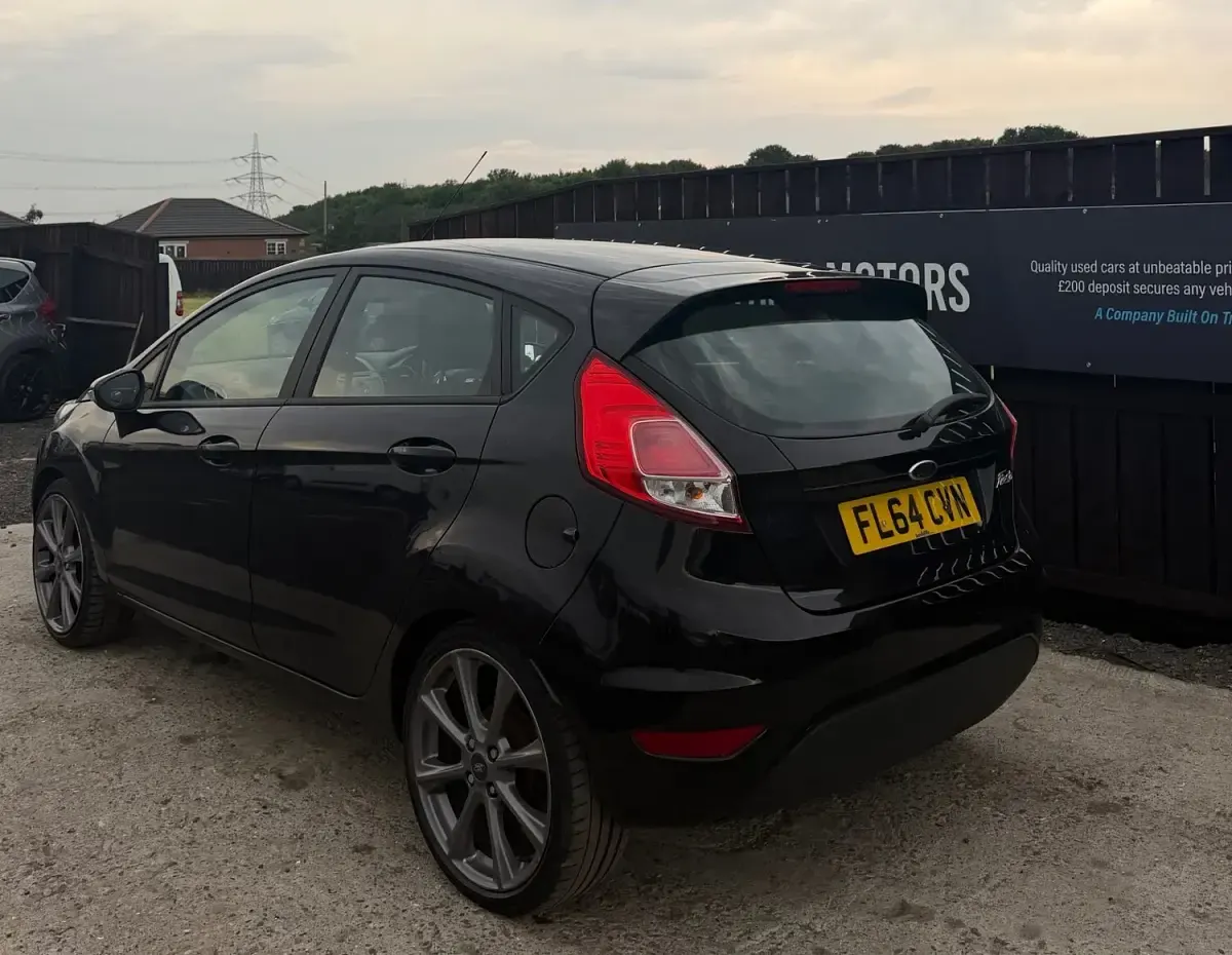 Used Ford Fiesta Style 75 HP (55 kW) 2014 Black Hatchback