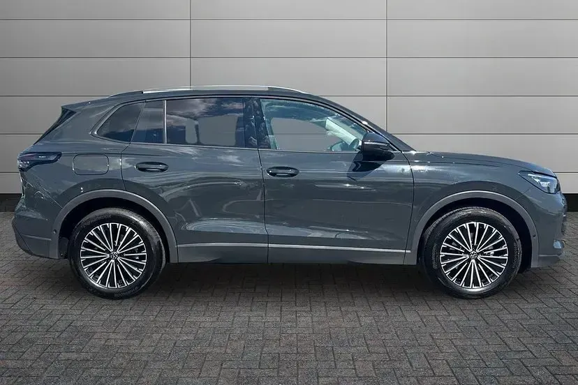 New VW Tiguan Match 148 HP (108 kW) 2026 Urano grey SUV