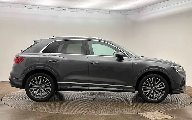 Used Audi Q3 S-Line 150 HP (110 kW) 2023 SUV