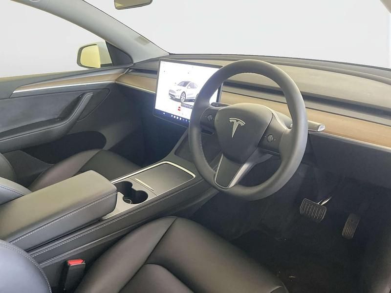 Used Tesla Model Y RWD 254 kW (346 HP) 2023 White SUV