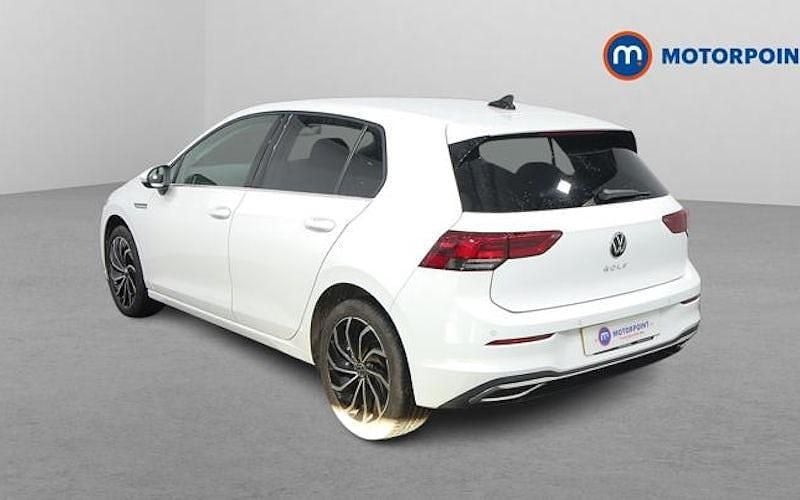 Used VW Golf VIII Edition 150 HP (110 kW) 2023 White Hatchback