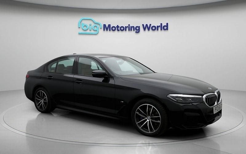 Used 2023 BMW 530e M Sport Sedan | £21,000 (Good price) - Image 1/4