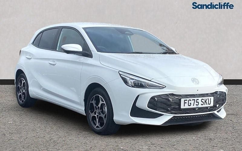 Solid arctic white Used 2024 MG MG3 Trophy Hatchback | £16,977 (Fair price) - Image 1/4