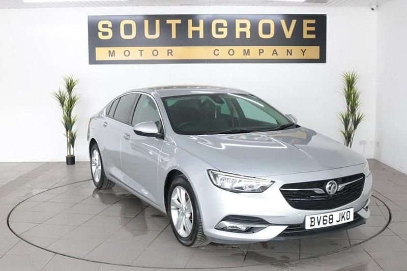 Used 2018 Vauxhall Insignia Sport | £8,289 (Fair price) - Image 1/1