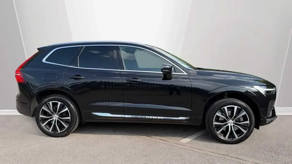 Used Volvo XC60 Ultra 250 HP (183 kW) 2024 Black SUV
