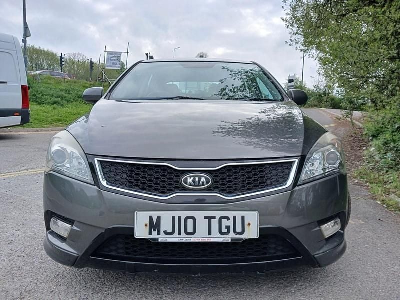 Usado Kia Ceed 2010 Cinzento Citadino