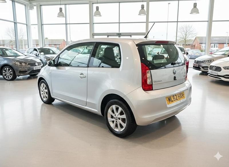 Used Skoda Citigo SE 60 HP (44 kW) 2012 Silver Hatchback